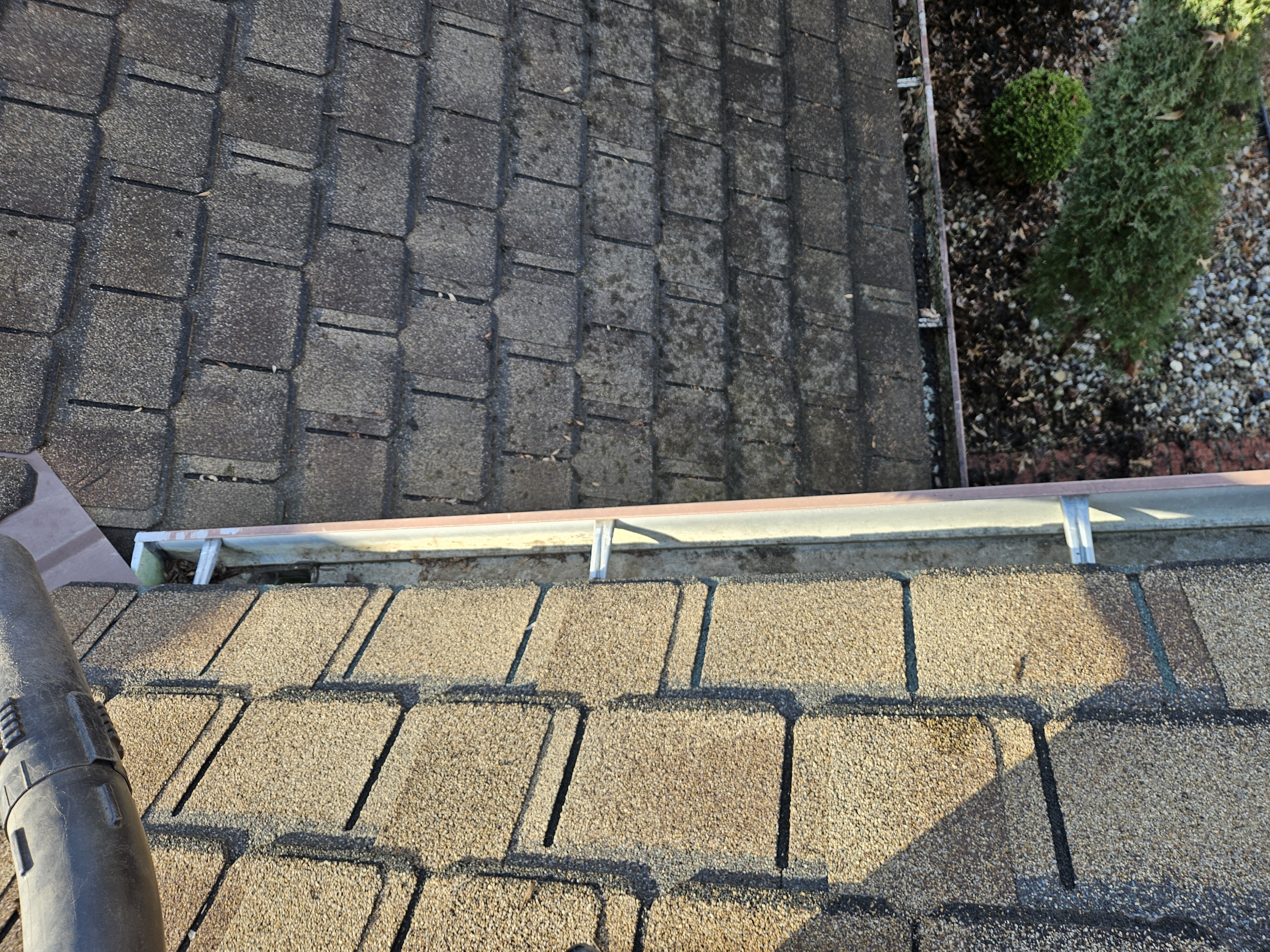 Upper gutter run on the side of the Kansas City home after cleaning
